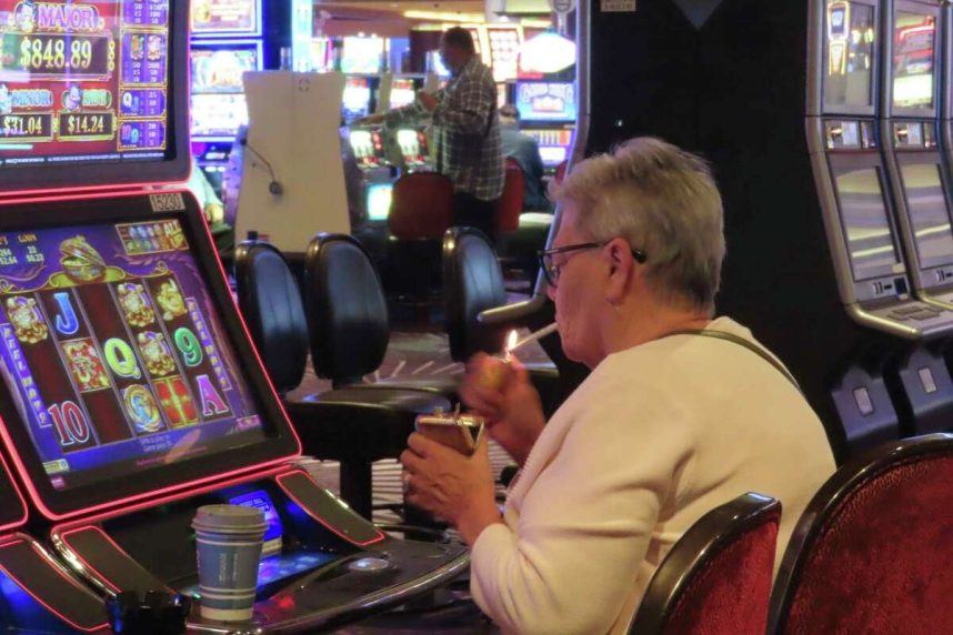 Kansas Casino Bill Filed to Extinguish Indoor Tobacco Smoking