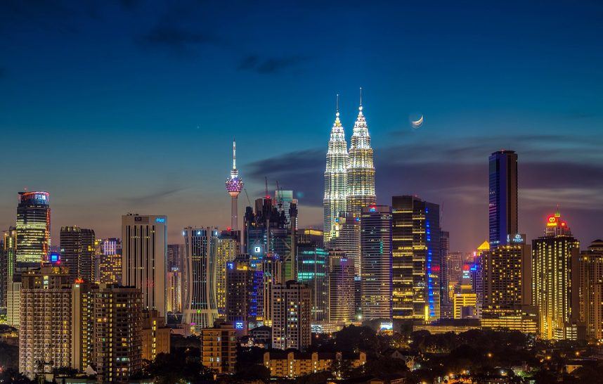 Malaysia Arrests 7, Including 14-Year-Old, Operating Illegal Gambling Syndicate