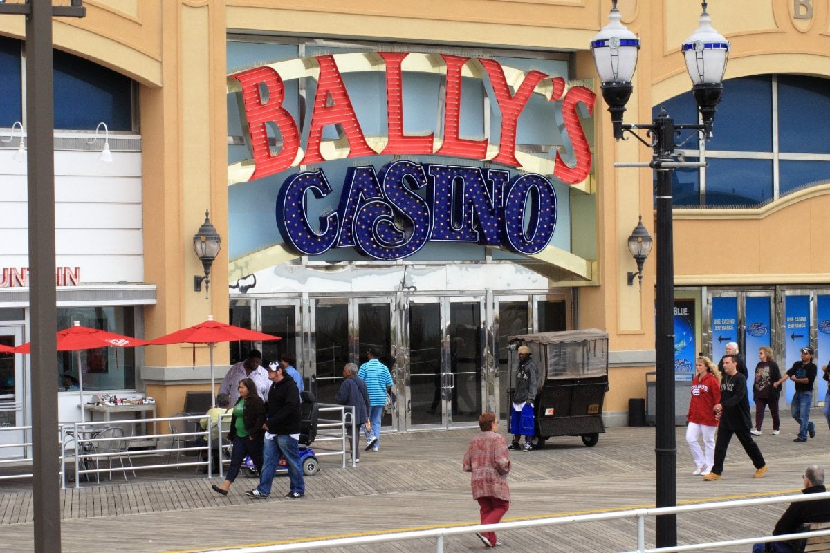 Bally’s Invests in Gambit Rewards, Casino Operator to Leverage Social Gaming Platform