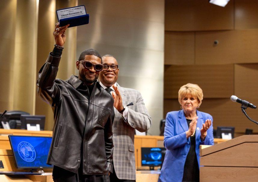 Usher Given Key to Las Vegas