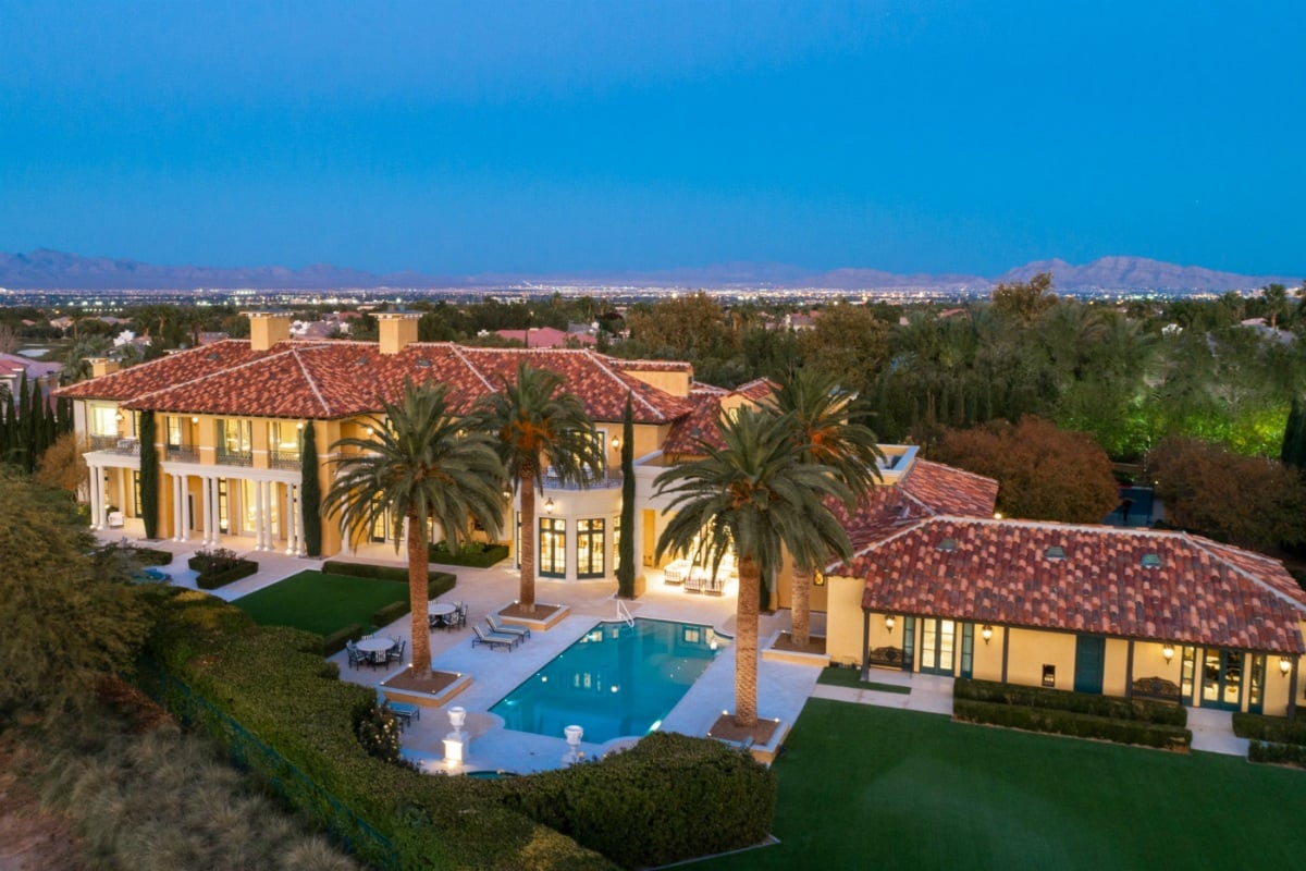 Steve Wynn Lists ‘Billionaire’s Row’ Las Vegas Mansion for $25M