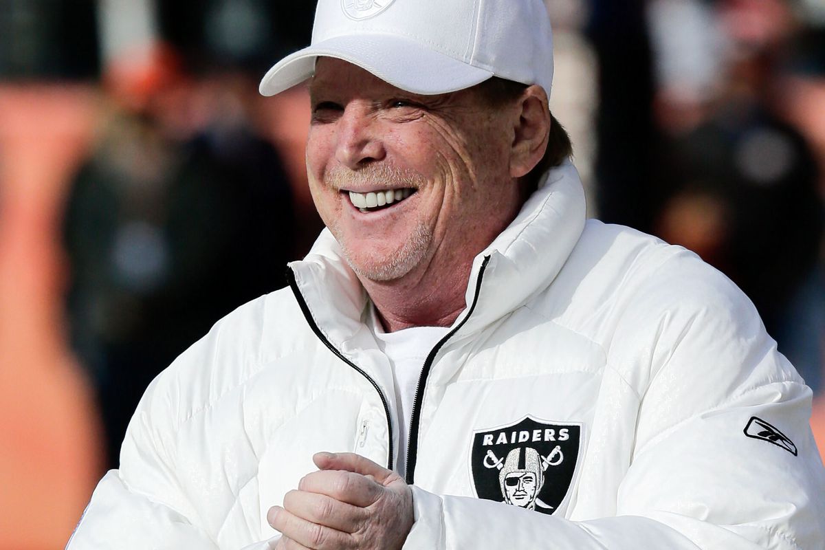 Despite Lawsuit, Raiders Odds Push Towards Return to Oakland Next Year