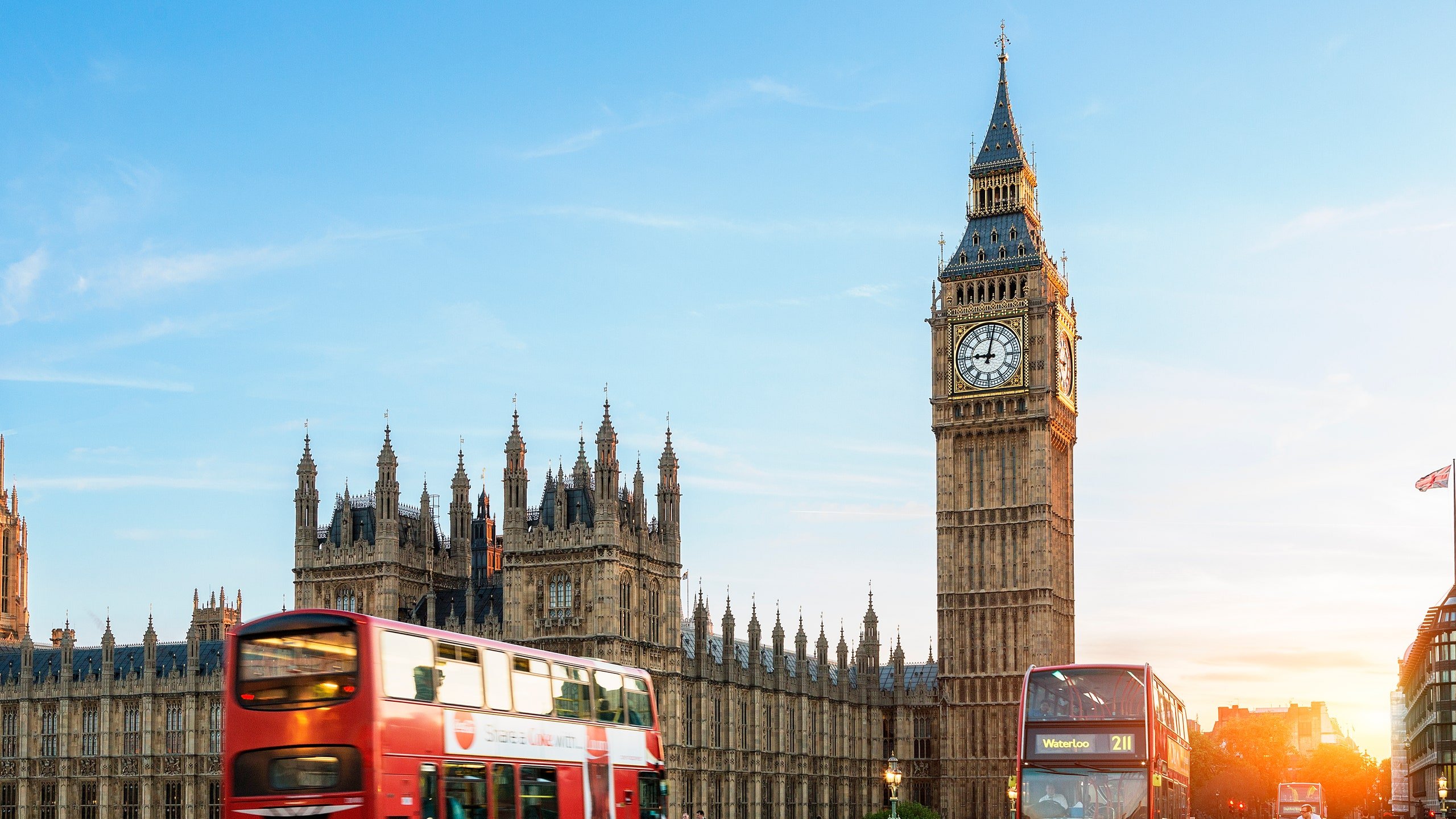 UK Gambling Commission Updates Guidance for Operators, Reports Online Revenue