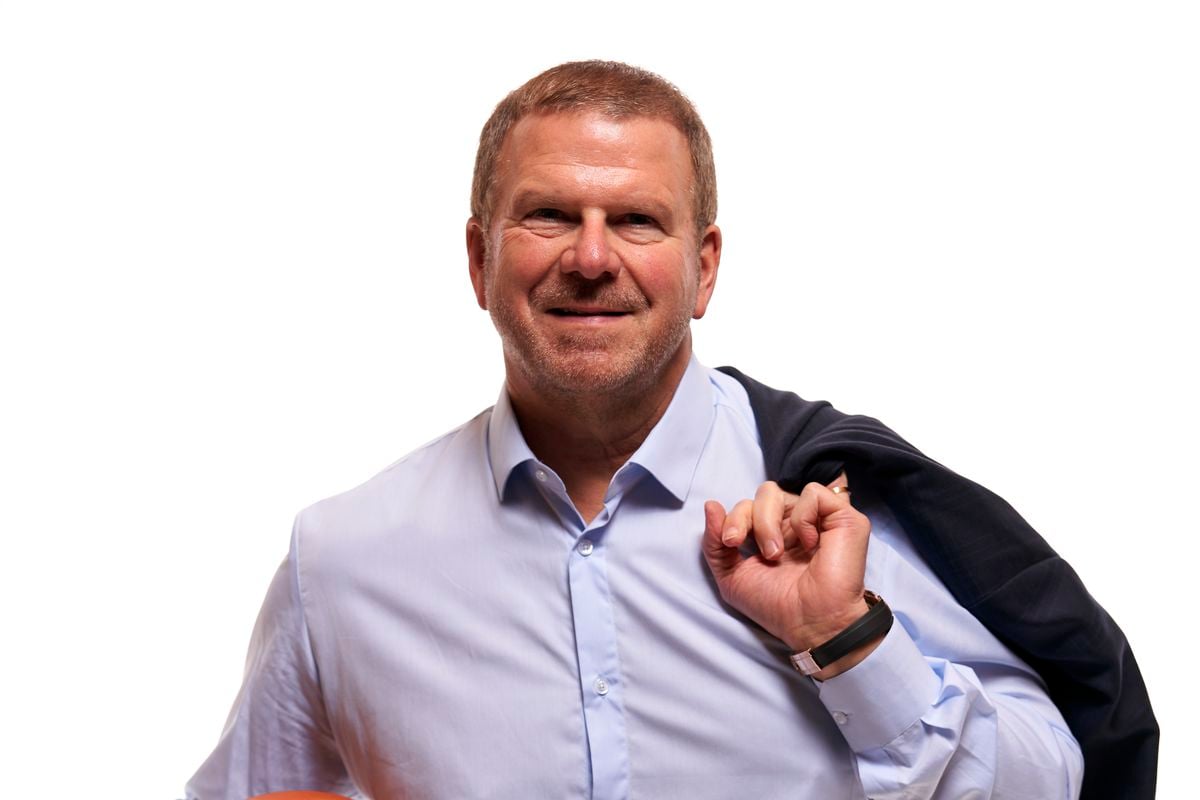 Tilman Fertitta is Credible Contender to Buy NFL’s Washington Commanders