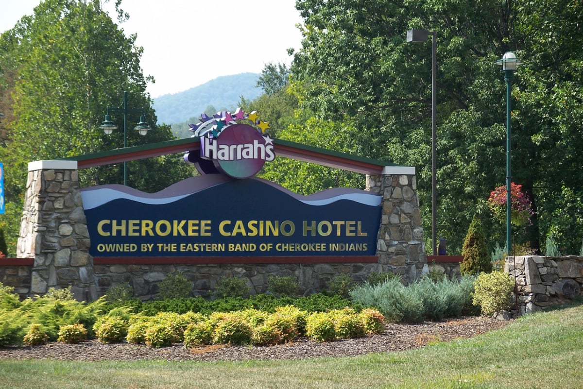 Cherokee Casinos in North Carolina Could Remain Smoke-Free Permanently