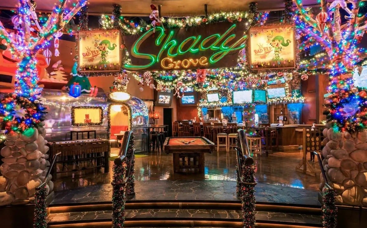 Bad Elf Pop-Up Bar Returns to Silverton Las Vegas