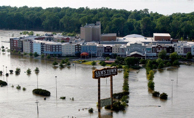 Tropical Storm Nate Heads to Gulf Coast, Casinos Hope to Remain Open