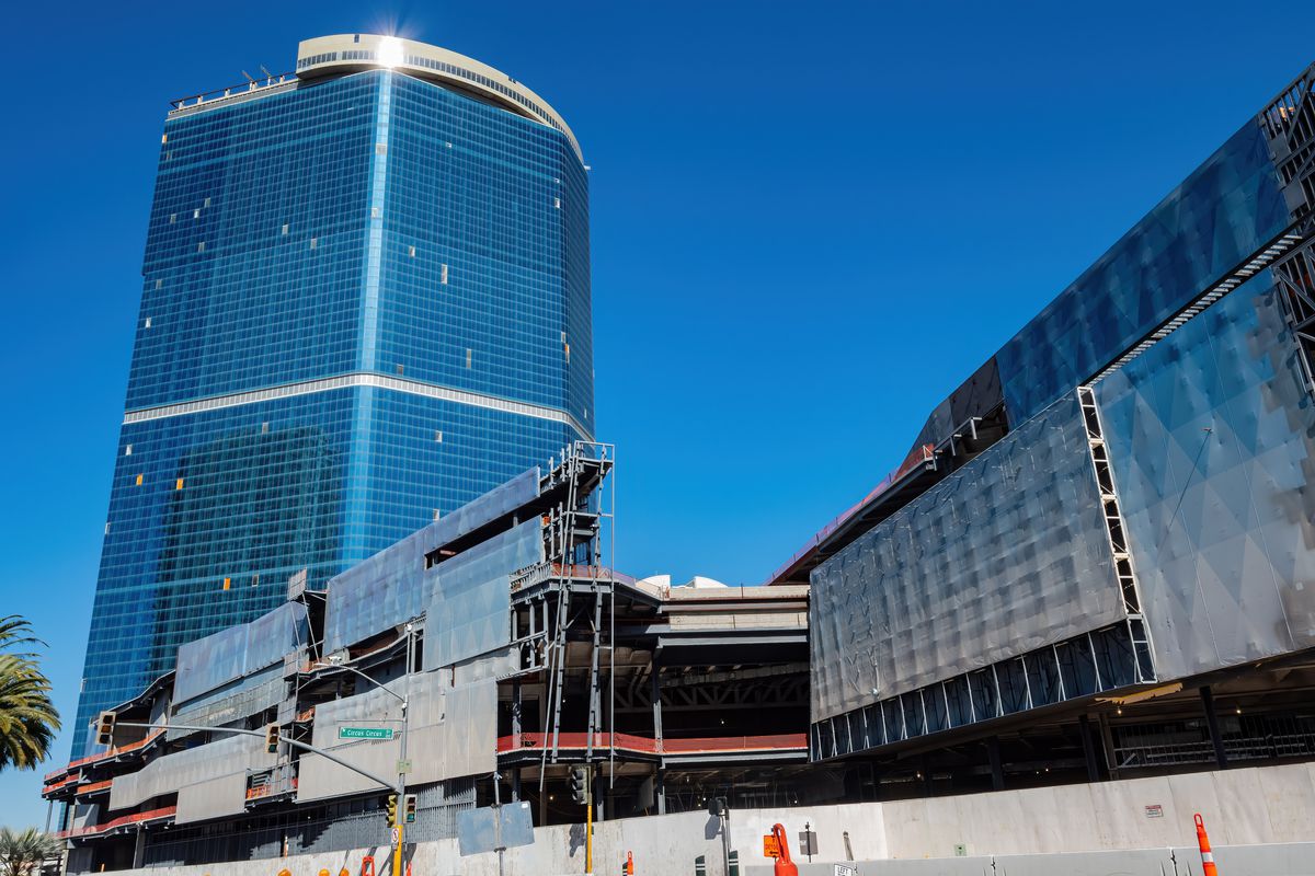 Marriott International Bails on Beleaguered Fontainebleau Project