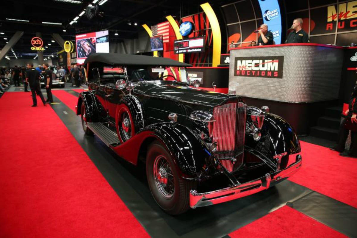 Las Vegas Convention Center Reopens, Mecum Auctions Permitted 1,000 In-Person Attendees